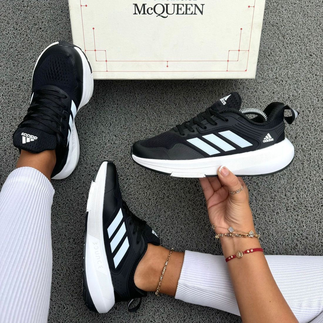 Tenis Adidas AlphaBounce Drevon® – Amortiguación y Frescura