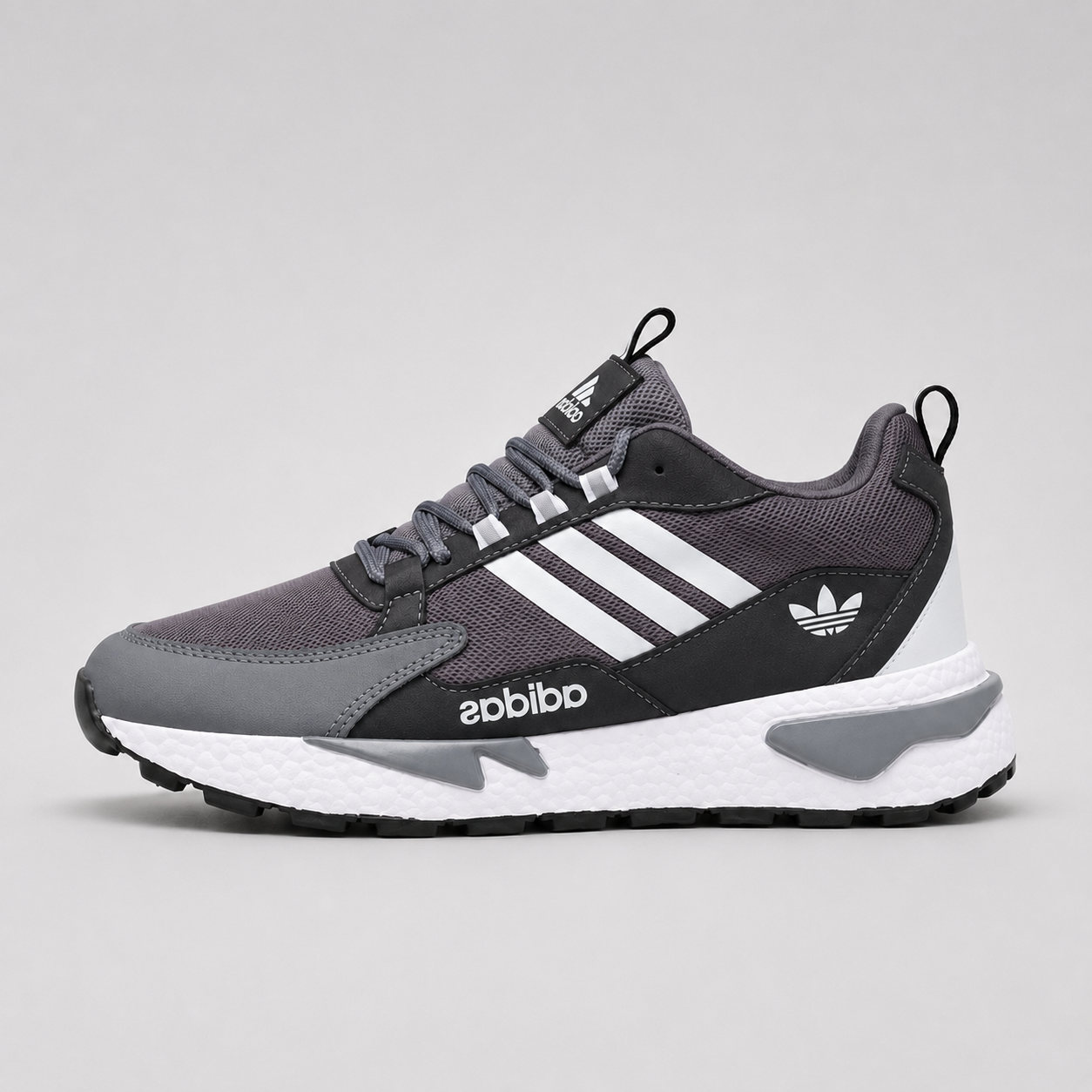 Tenis Adidas Gris Drevon® – Ligereza y Ajuste Seguro