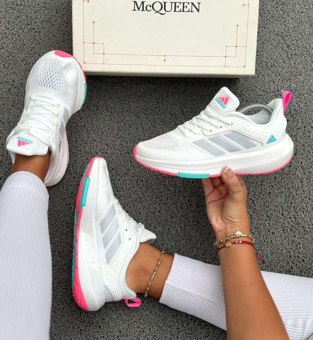 Tenis Adidas AlphaBounce Drevon® – Amortiguación y Frescura