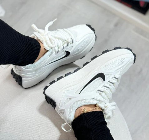 Tenis Nike Bailleli Drevon® – Ligereza y Estilo Minimalista